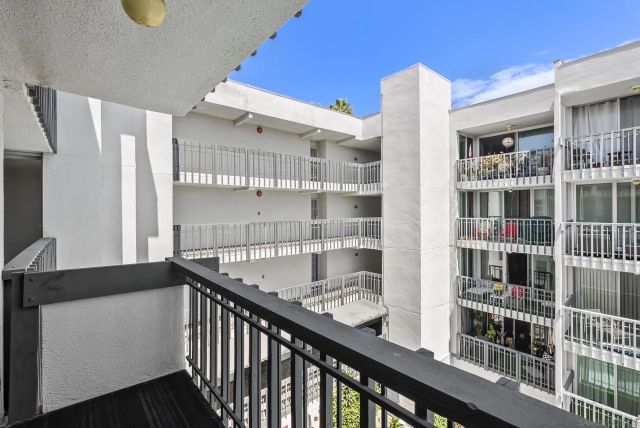 727 Sapphire St 301, San Diego, CA 92109