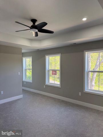 3706 S MOUNTAIN RD, Knoxville, MD 21758