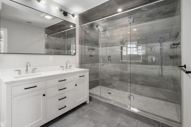 25 Locust St 2, Winthrop, MA 02152