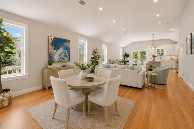 25 Locust St 2, Winthrop, MA 02152