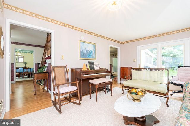 805 MULBERRY DR, Martinsburg, WV 25401