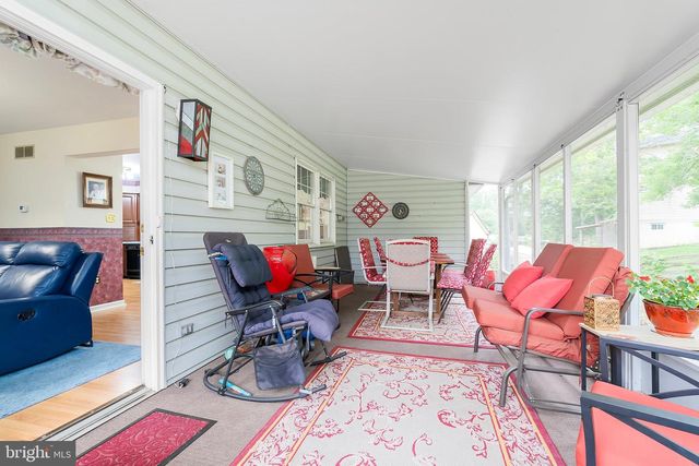 805 MULBERRY DR, Martinsburg, WV 25401