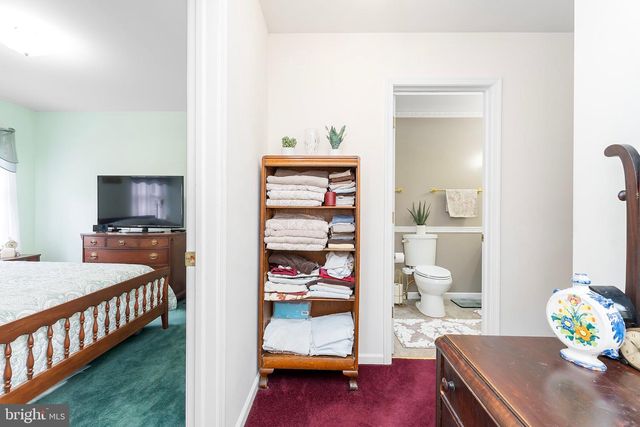 805 MULBERRY DR, Martinsburg, WV 25401