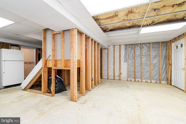 805 MULBERRY DR, Martinsburg, WV 25401