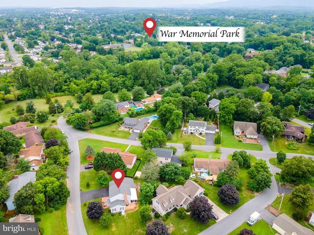 805 MULBERRY DR, Martinsburg, WV 25401
