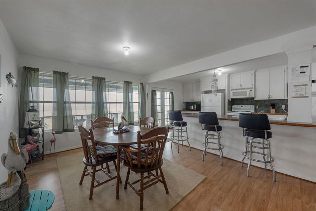 1725 Cr-441d, Brazoria, TX 77422
