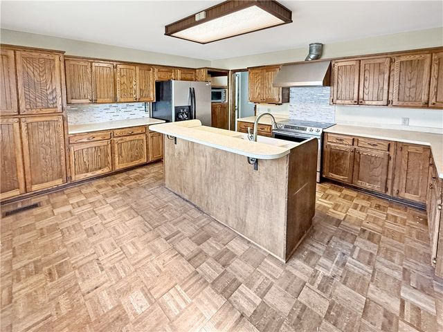 315 Fairway Lane, Fayetteville, AR 72701