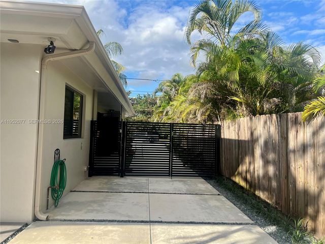 3532 Thomas Ave 3532, Miami, FL 33133
