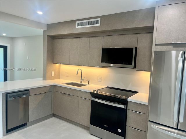 3532 Thomas Ave 3532, Miami, FL 33133