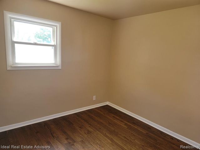 26053 Clancy Street, Roseville, MI 48066