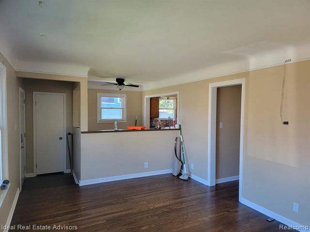26053 Clancy Street, Roseville, MI 48066