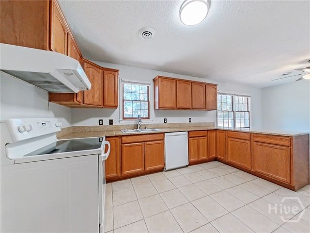 679 McDowell Road, Hinesville, GA 31313