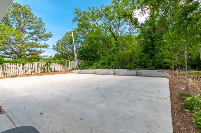 2286 W Stone Street, Fayetteville, AR 72701