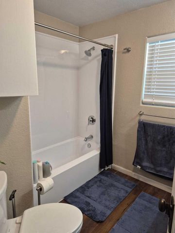 516 S Carroll Ave, Stockton, CA 95215