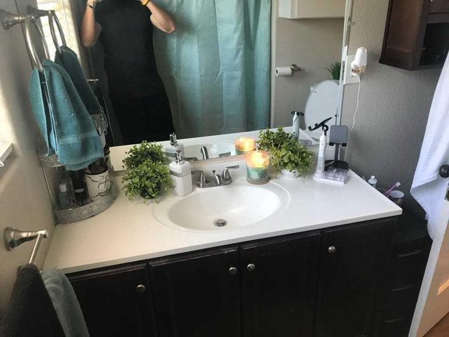 516 S Carroll Ave, Stockton, CA 95215