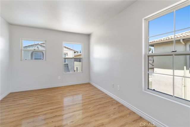 9193 Burnet Avenue, North Hills, CA 91343