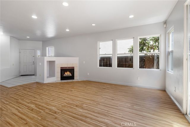 9193 Burnet Avenue, North Hills, CA 91343