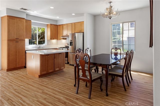 9193 Burnet Avenue, North Hills, CA 91343