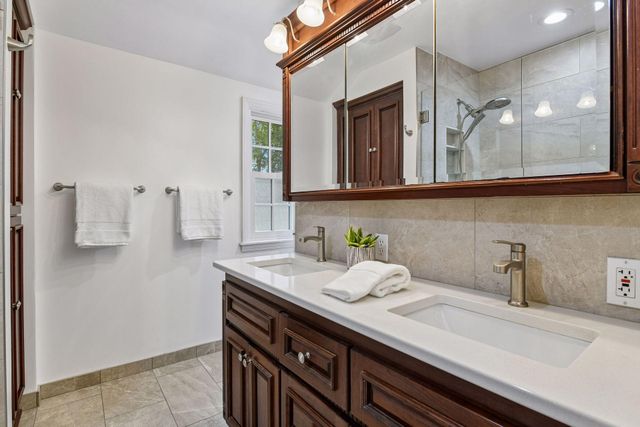 6 Edina Court, Edina, MN 55424