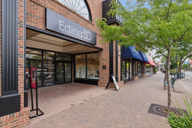 6 Edina Court, Edina, MN 55424