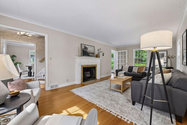 6 Edina Court, Edina, MN 55424