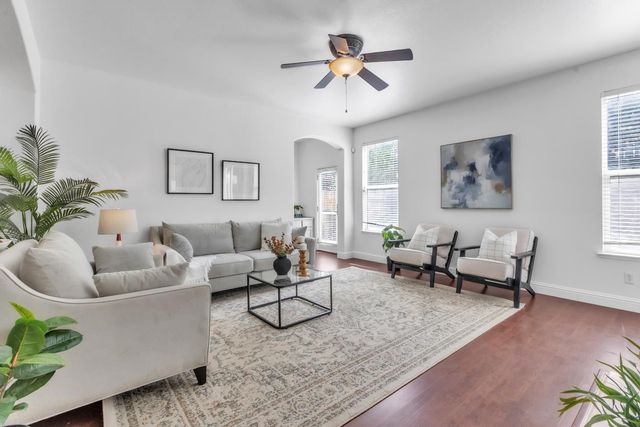 2140 Mabry Dr, Sacramento, CA 95835