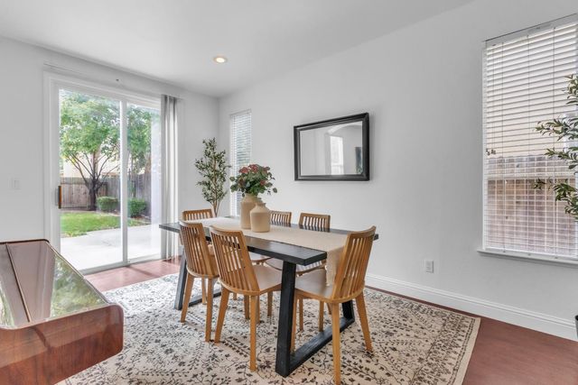 2140 Mabry Dr, Sacramento, CA 95835
