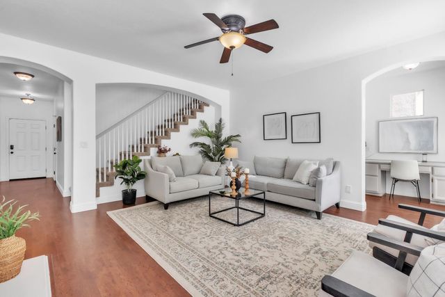 2140 Mabry Dr, Sacramento, CA 95835