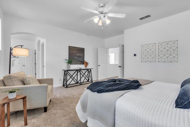2140 Mabry Dr, Sacramento, CA 95835