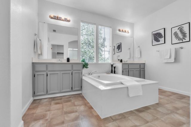 2140 Mabry Dr, Sacramento, CA 95835