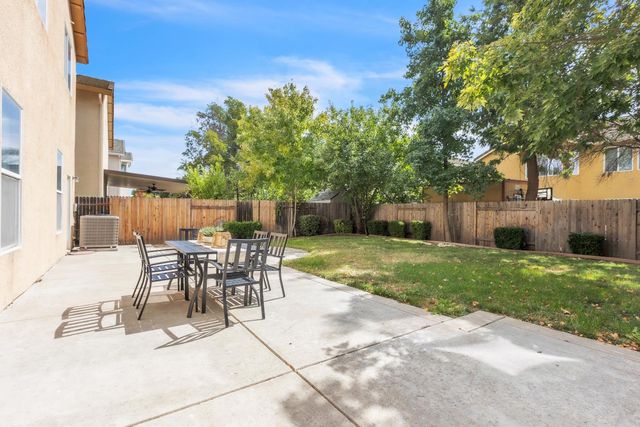 2140 Mabry Dr, Sacramento, CA 95835