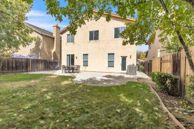 2140 Mabry Dr, Sacramento, CA 95835