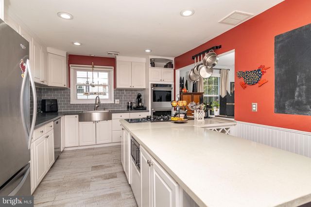 98 NANTUCKET TRL, Medford, NJ 08055