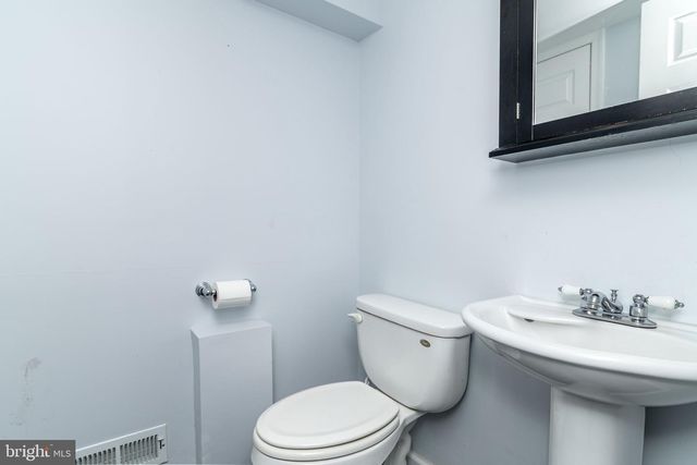 98 NANTUCKET TRL, Medford, NJ 08055