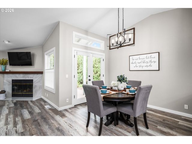 2738 DAYNA Ln, Eugene, OR 97408