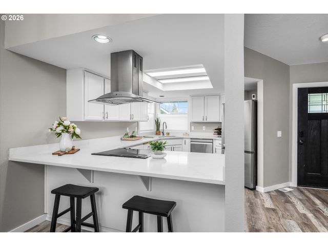 2738 DAYNA Ln, Eugene, OR 97408