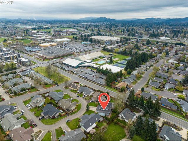 2738 DAYNA Ln, Eugene, OR 97408