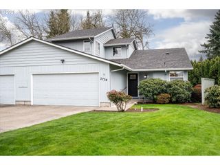 2738 DAYNA Ln, Eugene, OR 97408