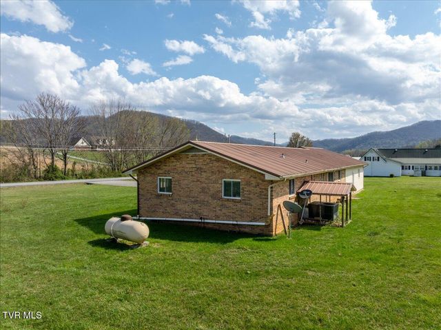 345 Arrowood Road, Jonesborough, TN 37659