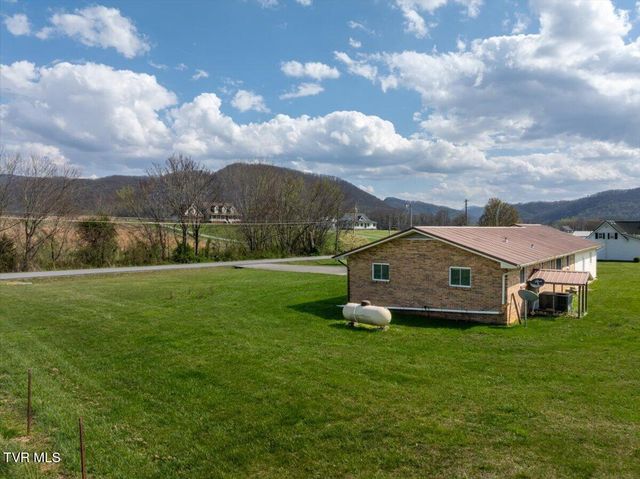 345 Arrowood Road, Jonesborough, TN 37659