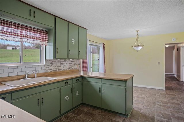 345 Arrowood Road, Jonesborough, TN 37659