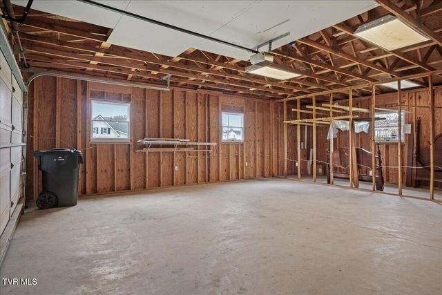 345 Arrowood Road, Jonesborough, TN 37659