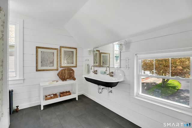 1 South Street, Stonington, CT 06378
