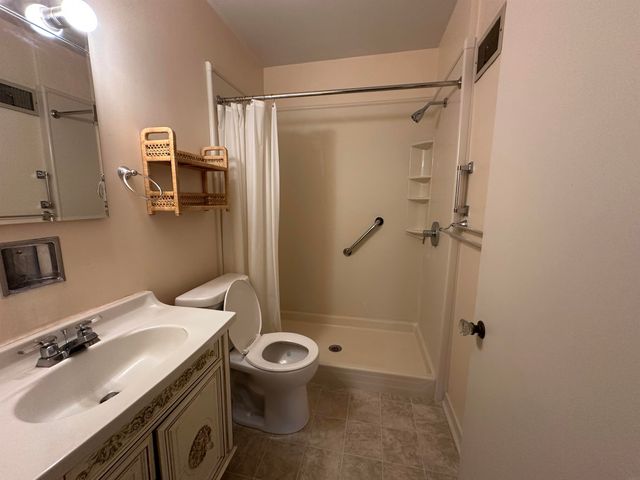 3314 Scenic Dr, Cedar Falls, IA 50613