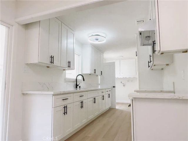 1124 N Soldano Drive, Azusa, CA 91702