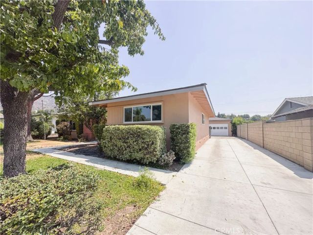 1124 N Soldano Drive, Azusa, CA 91702