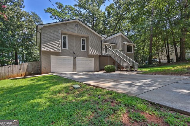 52 Omega Drive, Lawrenceville, GA 30044