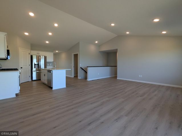 2878 Ivy Avenue NE, Saint Michael, MN 55376
