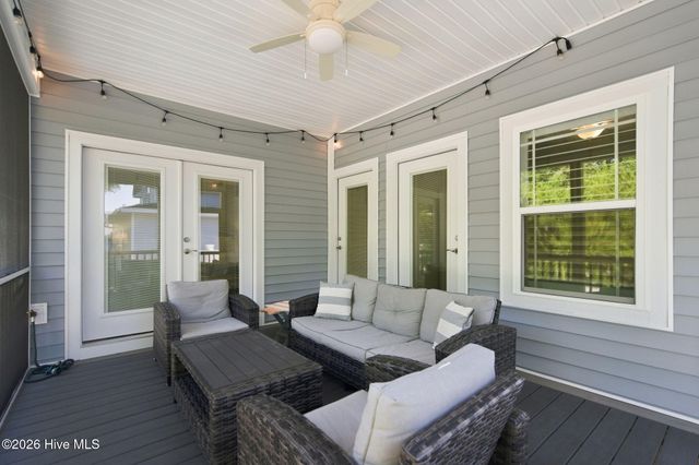 119 SW 12th Street, Oak Island, NC 28465