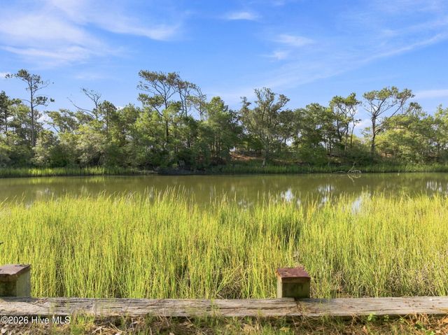 119 SW 12th Street, Oak Island, NC 28465